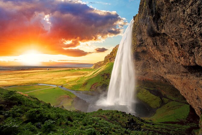 Private South Coast tour / Black Sand Beach, Waterfalls and more - Eyjafjallajökull and the story behind the name