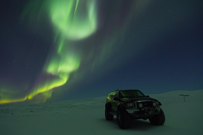 Private tour / Aurora Hunt - Northern Lights Super Jeep Tour - How the Super Jeep changes the evening