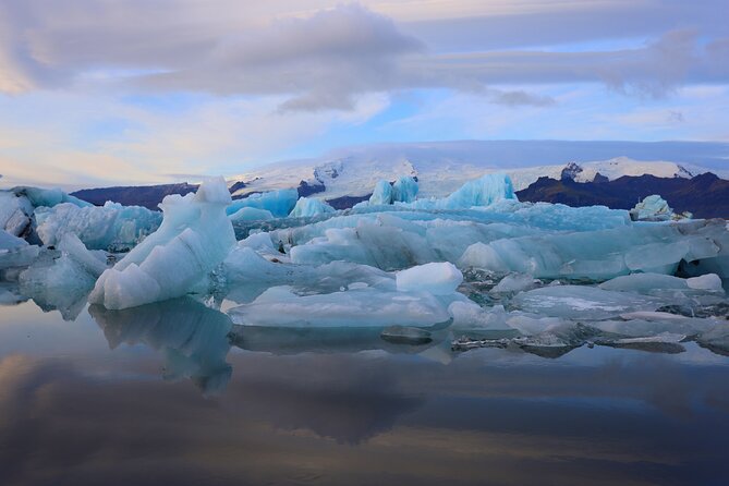 Private Tour Höfn: Jokulsárlón , Diamond Beach, Secret Glacier - Diamond Beach and the black sand