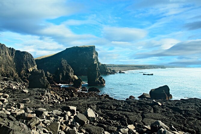 Reykjanes Peninsula: Volcanos & Blue Lagoon Self-Guided Tour - Gunnuhver, where the ground makes its own weather