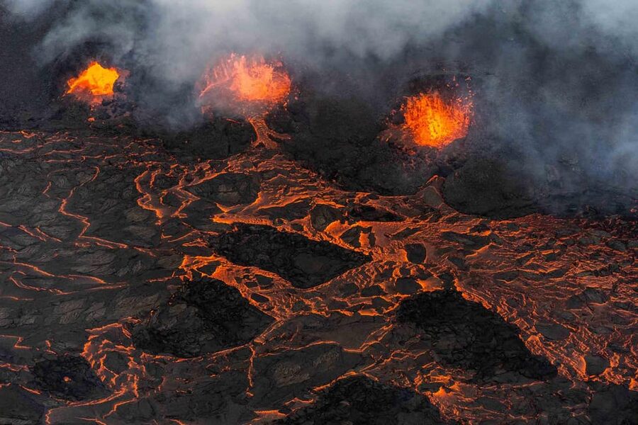 Reykjavik: 45-Minute Volcano Sightseeing Helicopter Tour - Thirty minutes over the Reykjanes Peninsula