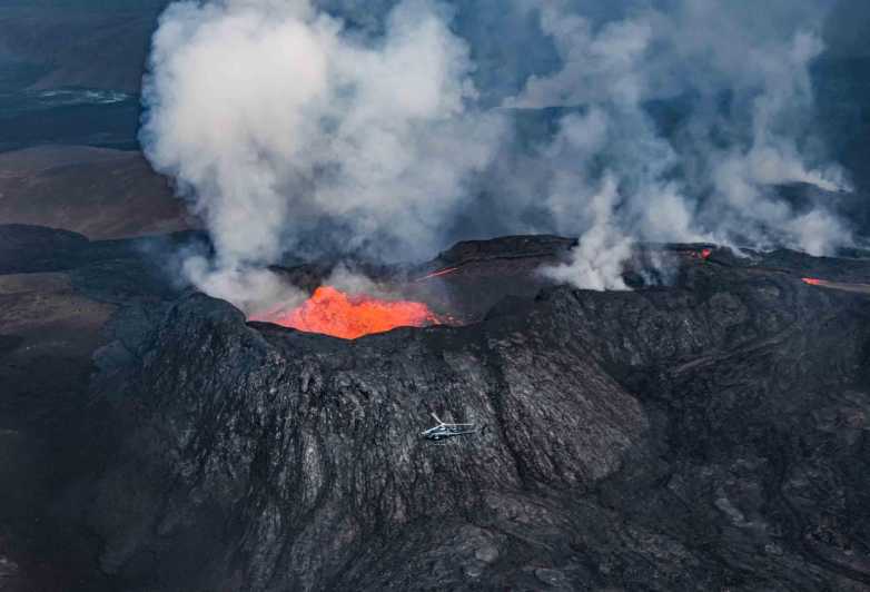 Reykjavik: 45-Minute Volcano Sightseeing Helicopter Tour - Meeting at Reykjavik Domestic Airport