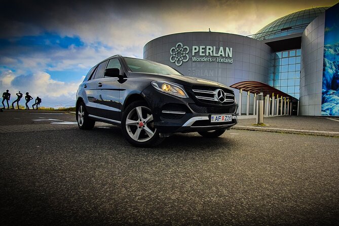 Reykjavik area to Keflavik Private Luxury Airport Transfer - A Cleaner Alternative to the Main Bus Terminal