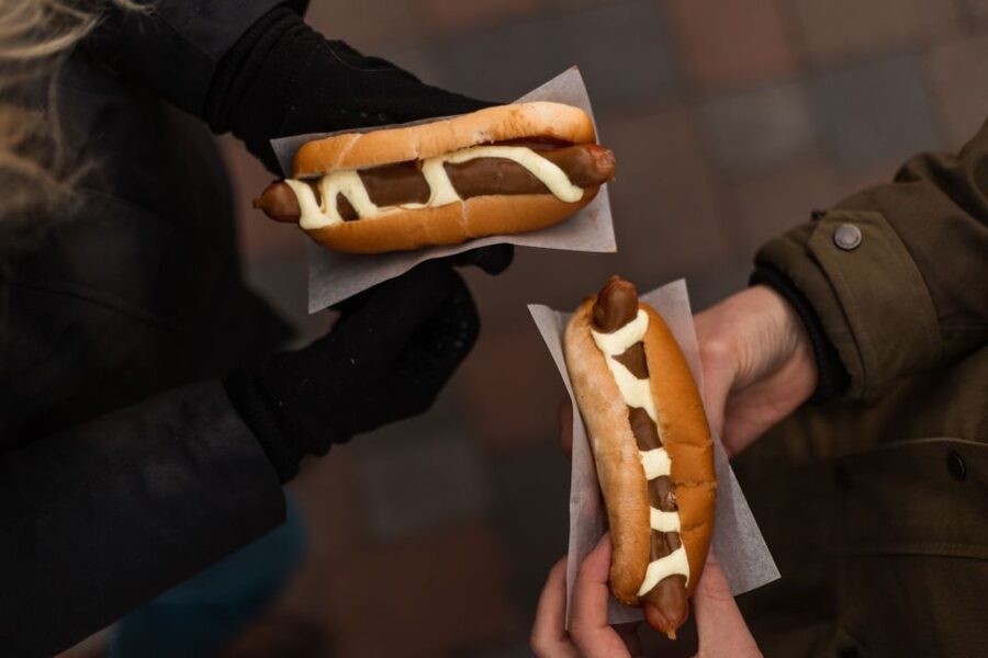 Reykjavik: Evening Icelandic Food and Drink Tour - Stop one: Getting past the idea that Icelandic food is only unusual