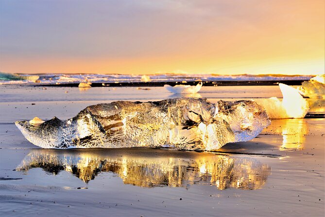 Reykjavik: Glacier Lagoon, Diamond Beach & South Coast Day Tour - Key points to know before you book