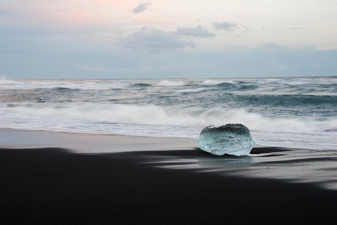 Reykjavik: Glacier Lagoon, Diamond Beach & South Coast Day Tour - Stjórnarfoss, a quiet first waterfall