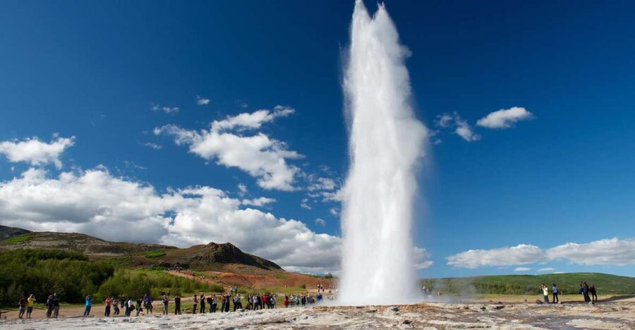 Reykjavik: Golden Circle Day Tour with optional Blue Lagoon - Geysir and Strokkur: the reliable eruption stop