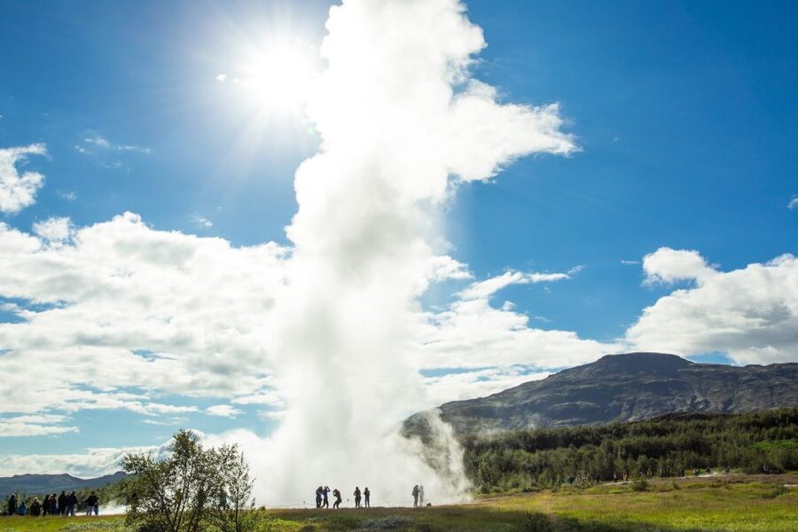 Reykjavik: Golden Circle Day Tour with optional Blue Lagoon - A bus built for Iceland’s long transfers