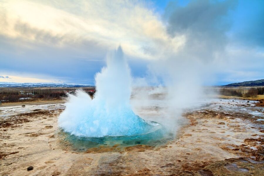 Reykjavik: Golden Circle Day Trip with Blue Lagoon Transfer - Haukadalur and the Strokkur show