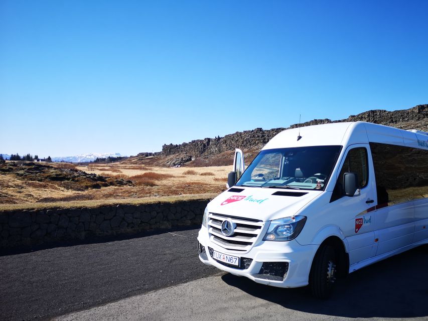 Reykjavik: Golden Circle, Kerid Crater, & Blue Lagoon Tour - How the guides shape the day