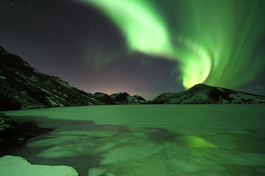 Reykjavik: Golden Circle & Northern Lights 4x4 Tour - Timing, clothing, and who should book