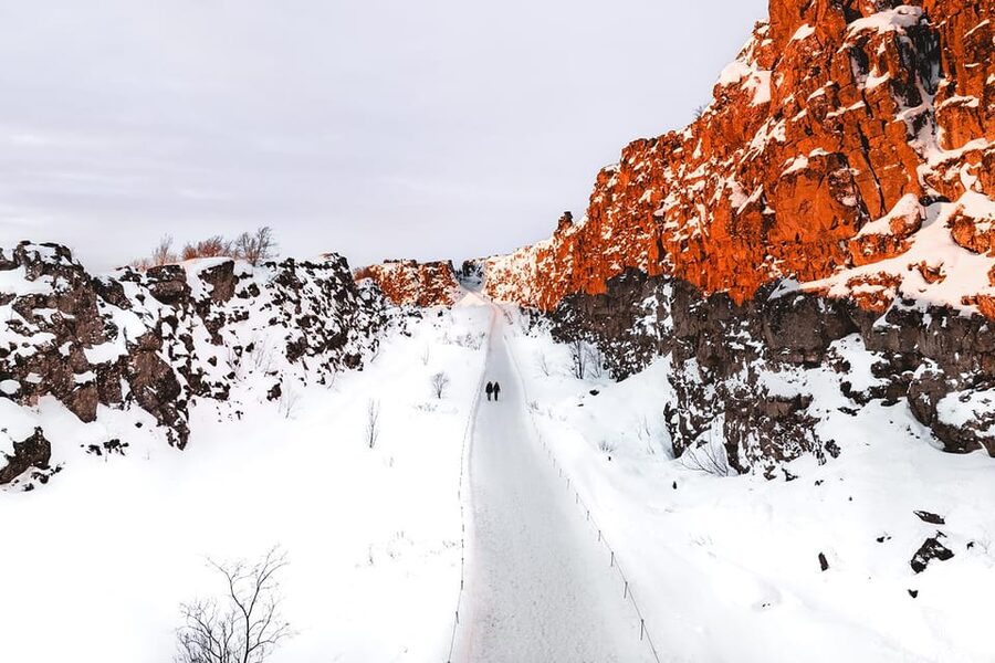 Reykjavik: Golden Circle Super Jeep Tour with Snowmobiling - Who should book this day?