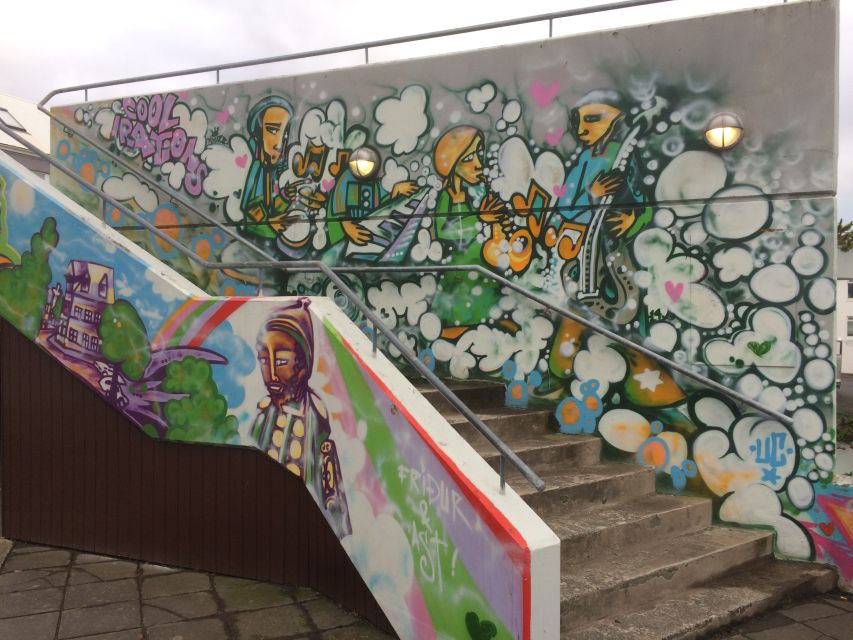 Reykjavik: Guided City Walking Tour - Parliament, Austurvöllur, and City Hall