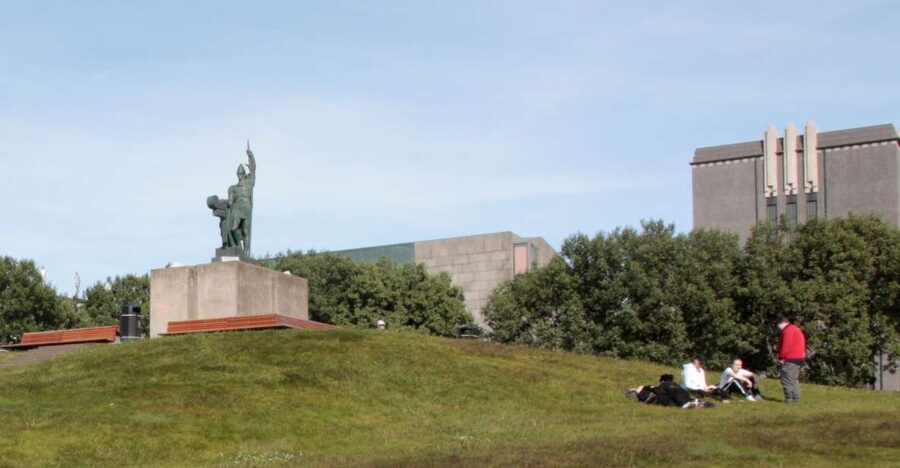 Reykjavik: Guided City Walking Tour - Arnarholl Hill and the first settler