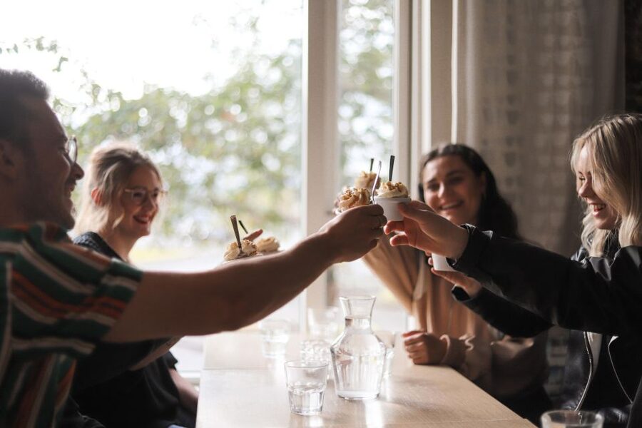 Reykjavik: Guided Foodie Walking Tour with 6 Tastings - What the food tells you about Iceland