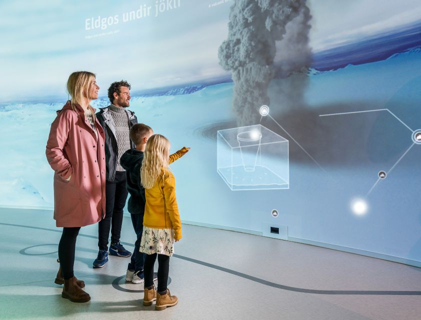 Reykjavík: Hop-On Hop-Off Bus and Perlan Museum Entry Ticket - Who should book this combination?