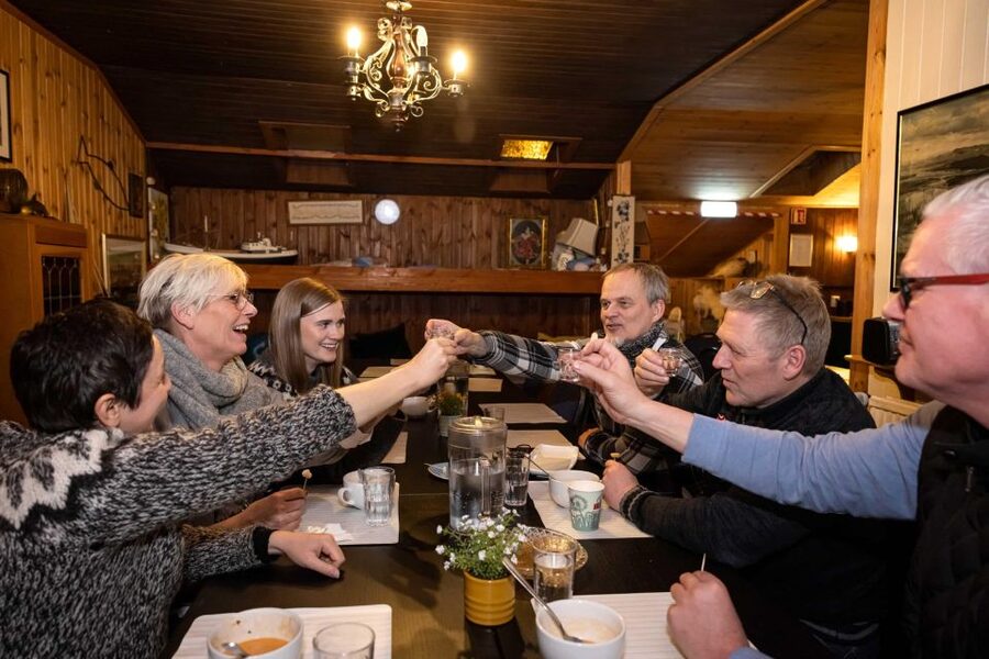 Reykjavik: Icelandic Food Tour - Walking Reykjavik between the plates