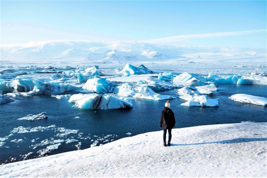 Reykjavik: Jokulsarlon Glacier Lagoon Full-Day Guided Trip - Diamond Beach turns glacier ice into a shoreline show