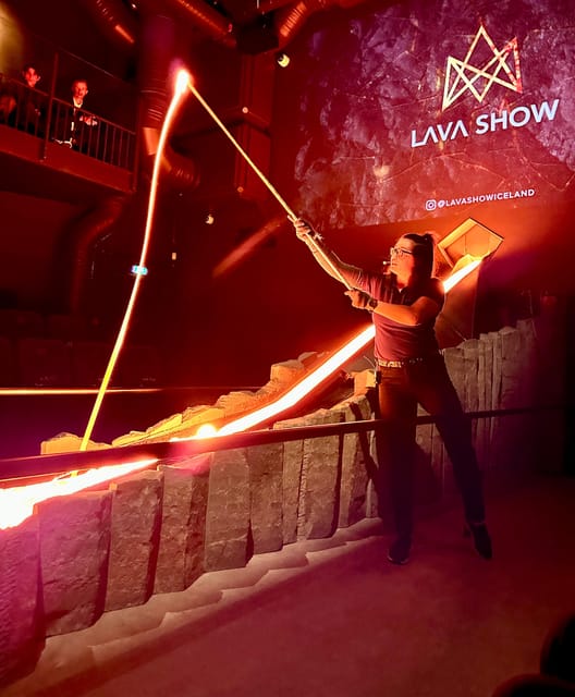 Reykjavik: LAVA SHOW - Immersive Experience Entry Ticket - When the lava begins to flow
