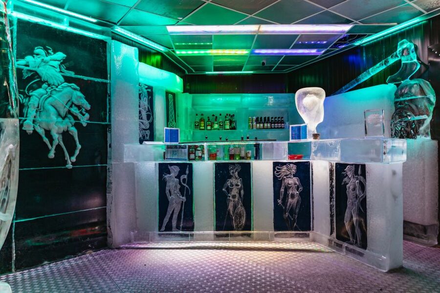 Reykjavik: Magic Ice Bar Entrance and Welcome Drink - A drink served in a real ice glass