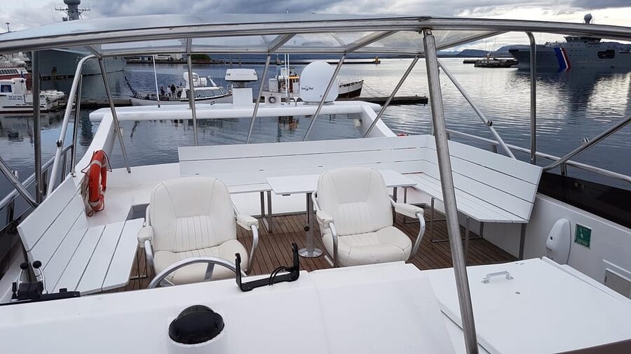 Reykjavík: New Year's Eve Northern Lights Yacht Cruise - The Northern Lights search: exciting but not certain