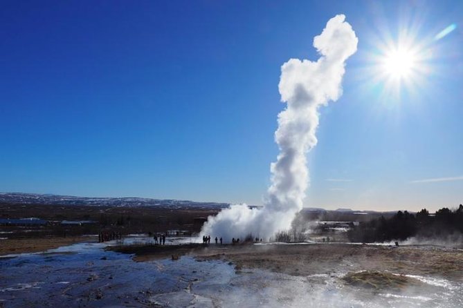 Reykjavik Shore Excursion: The Golden Circle Full Day Tour - Geysir delivers a reliable burst every few minutes