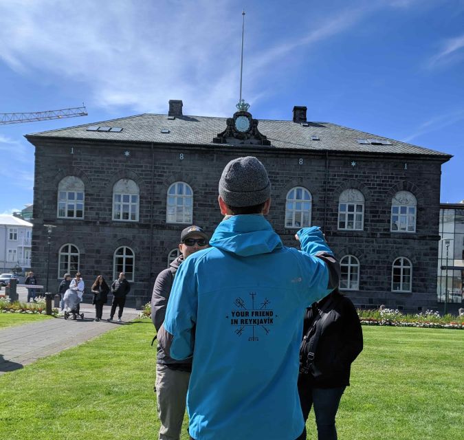 Reykjavik: Sightseeing Walking Tour with a Viking - The guide makes or breaks the experience