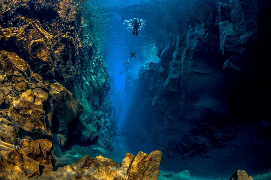 Reykjavík: Silfra Fissure Snorkeling between Two Continents - The Cold-Weather Preparation
