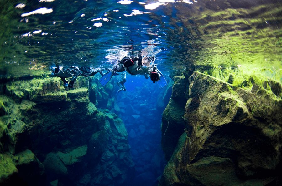 Reykjavík: Silfra Fissure Snorkeling between Two Continents - What the Guide Adds to the Experience