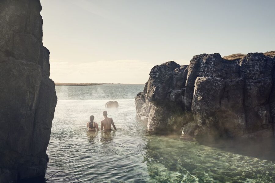 Reykjavik: Sky Lagoon Entrance Pass With 7-Step Spa Ritual - Choosing Saman or Sér changing rooms