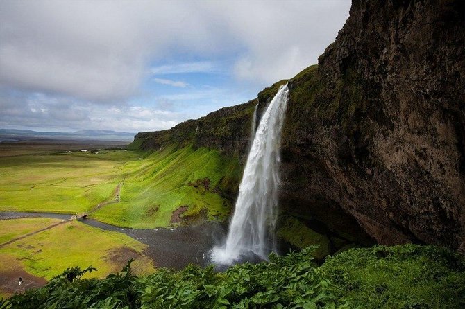 Reykjavik: South Coast, Waterfalls & Glacier Hike Small-Group - Clothing, boots, and lunch that will make the day easier