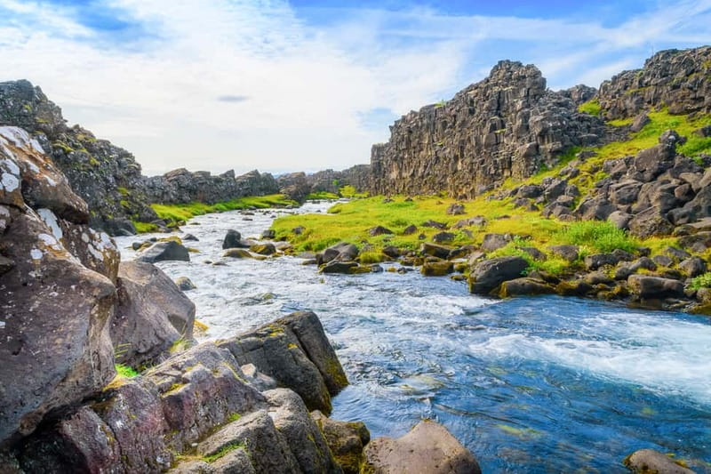 Reykjavik: The Golden Circle Full-Day Tour - Þingvellir connects tectonic plates with Icelandic democracy