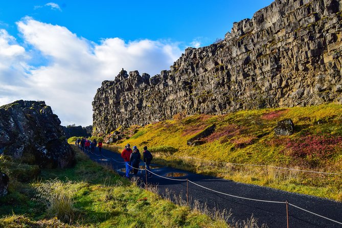 Reykjavik: The Lava Tunnel and Golden Circle Small-Group Tour - Gullfoss: Iceland’s big waterfall stop