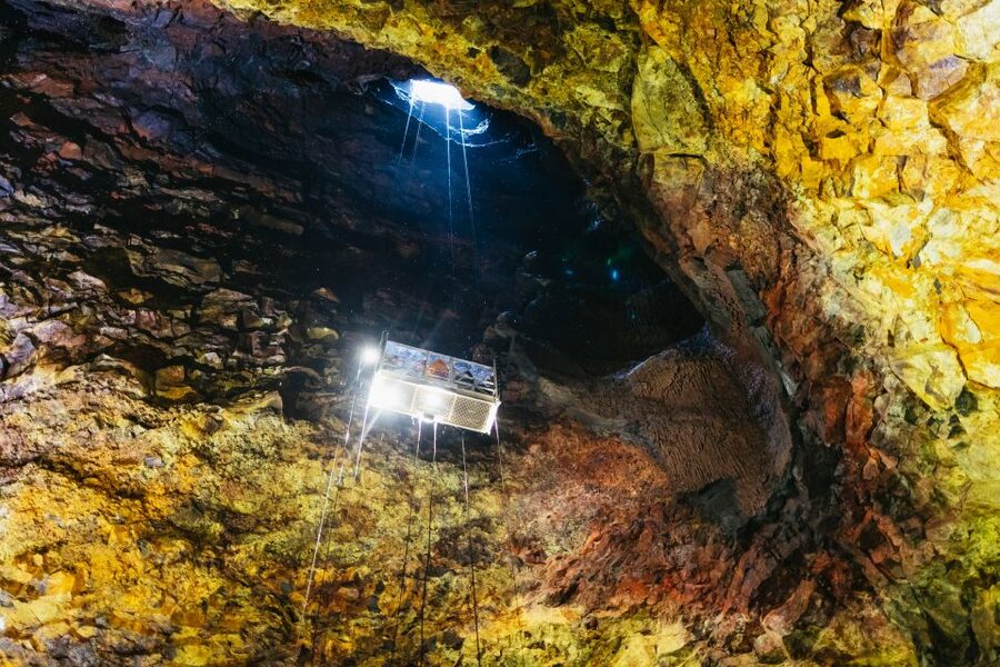 Reykjavik: Thrihnukagigur Volcano Guided Hiking Day Trip - The 45-minute walk across Iceland’s lava field