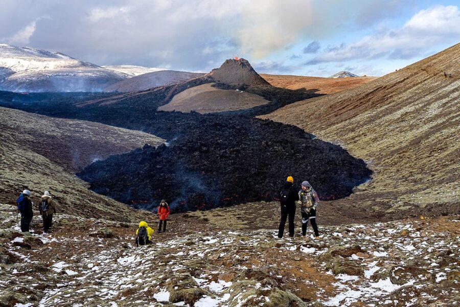 Reykjavík: Volcano Hike, Visit Grindavík and Blue Lagoon - The Fagradalsfjall hike and fresh lava