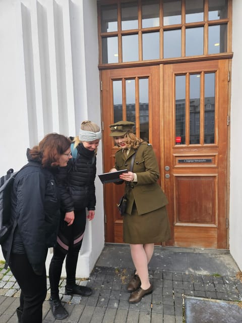 Reykjavik: World War II Walking tour around the city centre - Following the soldiers through Reykjavik Old Town