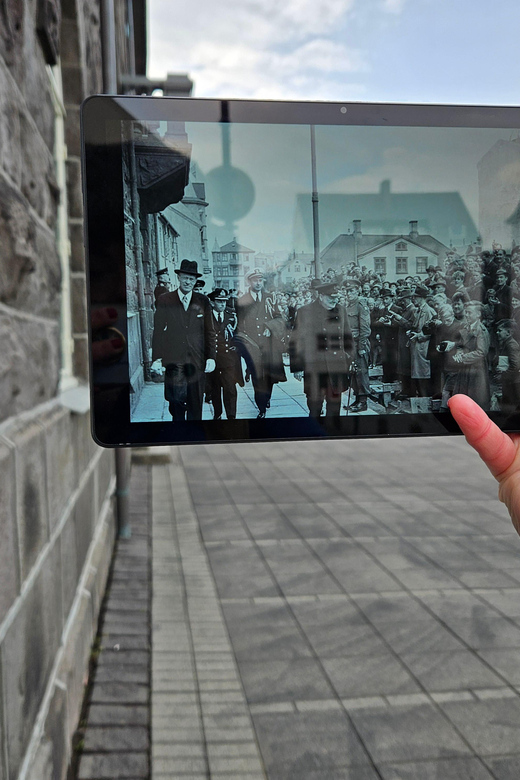 Reykjavik: World War II Walking tour around the city centre - How American troops changed Icelandic life