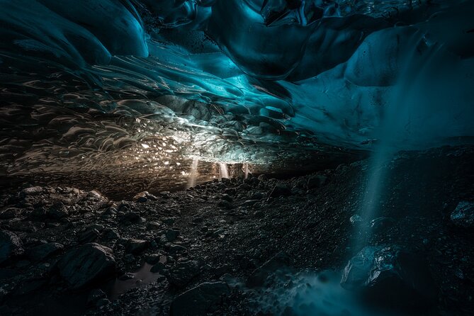 Sapphire Ice Cave Tour from Jökulsárlón - Extra Small Group - The 4x4 ride to Vatnajökull