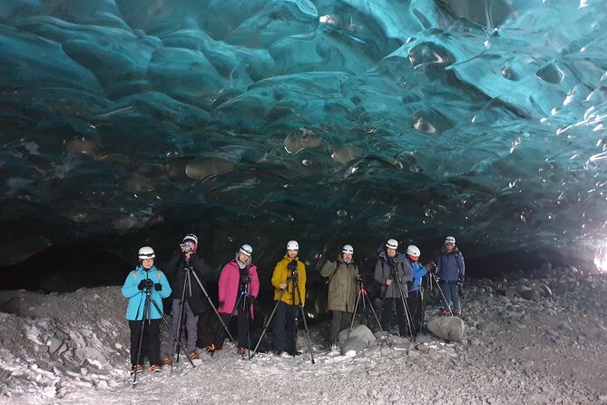 Sapphire Ice Cave Tour from Jökulsárlón - Extra Small Group - What a small group changes