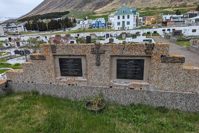 Self-Guided Tour of Ísafjörður: Art, History, and Architecture - Sjúkrahúsið, the old hospital