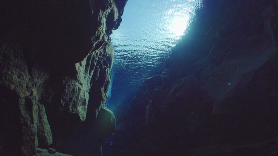 Silfra: Diving Between Tectonic Plates - Getting to Thingvellir from Reykjavik