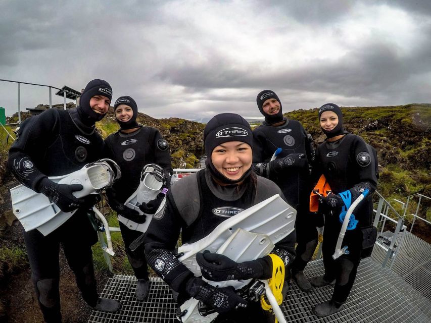 Silfra: Fissure Snorkeling Tour with Underwater Photos - The post-snorkel break is welcome