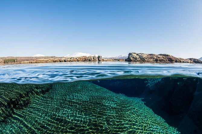 Silfra: Snorkeling Between Tectonic Plates - Meet on Location - Photos, warm drinks, and the return to normal clothes