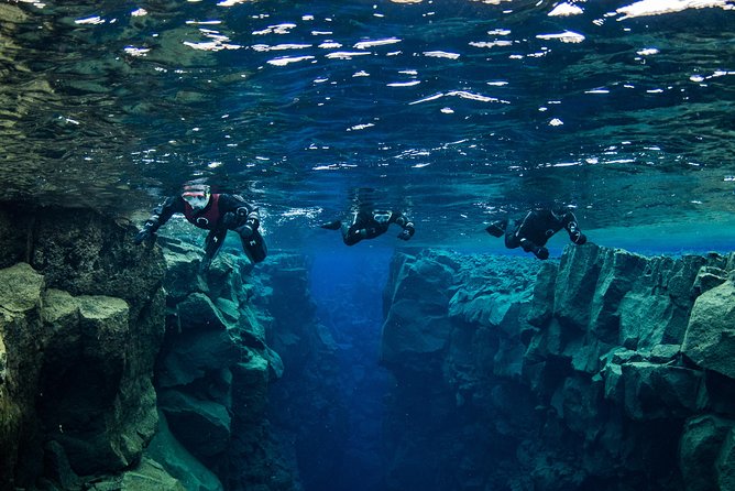Silfra: Snorkeling Between Tectonic Plates Pick Up from Reykjavik - The guides make a real difference