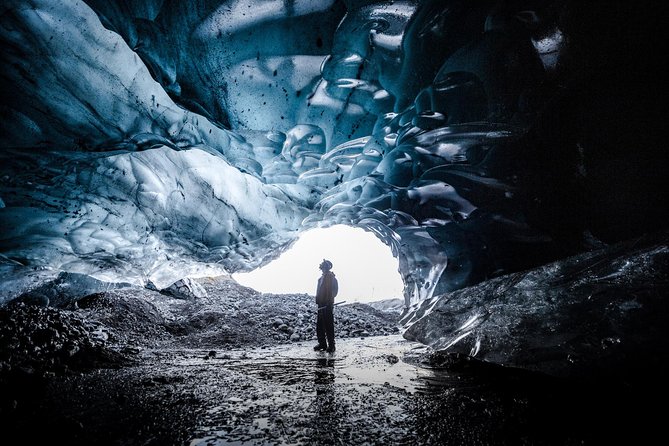 Skaftafell: Blue Ice Cave & Glacier Hike on Vatnajökull - Why the guides make a difference