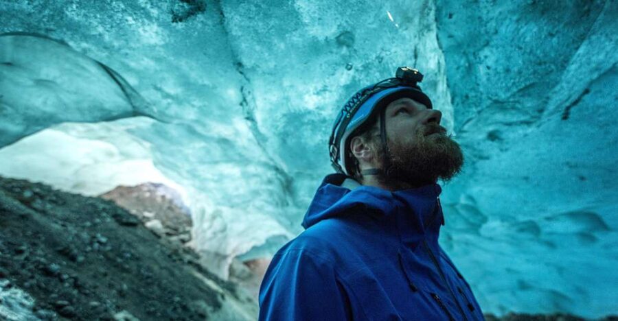 Skaftafell: Ice Cave Tour and Glacier Hike - The approach walk takes more effort than the photos suggest