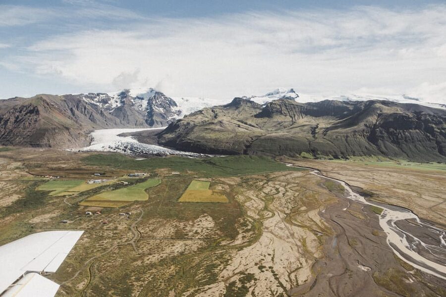 Skaftafell Nature Reserve: Highlights Scenic Airplane Tour - Hvannadalshnjúkur and Öræfajökull
