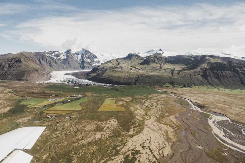 Skaftafell Nature Reserve: Highlights Scenic Airplane Tour - Check-in, pilot briefing, and boarding