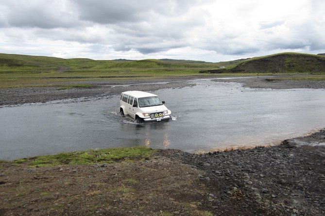 Small Group Day Tour to Lakagigar volcano by Super Jeep from Klaustur - Fagrifoss adds a waterfall stop