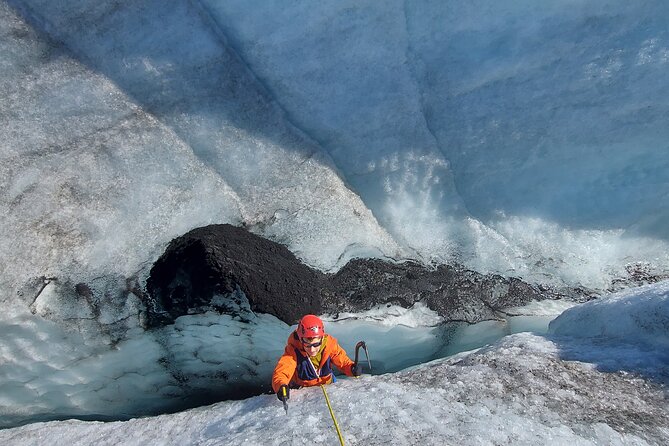 Small-Group Ice Climbing and Glacier Hiking in Solheimajokull - A 4.5-hour route from walking to climbing